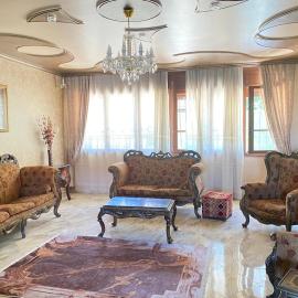 Large apartment, 200 m2, quiet with garden and garage