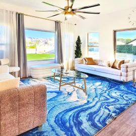 Luxe Desert Oasis, Pool, Hidden Speakeasy Room!, hotel en Phoenix