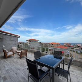 Caetana e Ferro, hotel i Calheta