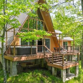 Tamarack Lodge Tomahawk WI, hotel di Lake Tomahawk