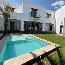 Casa María, Elegant Modern Retreat with Private Pool