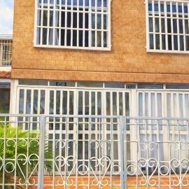 Oxford House Hostel, hotel a Floridablanca