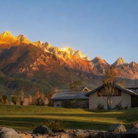 Joy Holiday Hotel Lijiang, hotel sa Lijiang