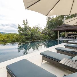Villa Rija 6-Bedroom Private Luxury Pool Villa in Layan, hotel Thalangban