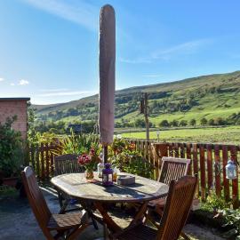 Mystified Bungalow, hotel in West Burton