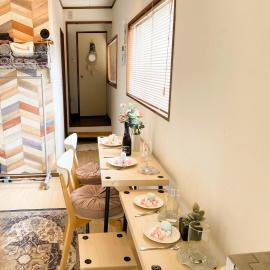 A 10-minute express train to Ikebukuro, a private house for rent, in front of a convenience store