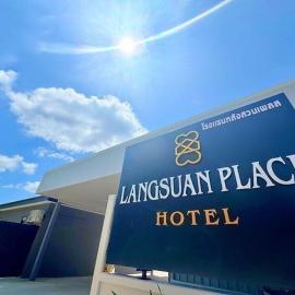 โรงแรมหลังสวนเพลส Langsuan place Hotel, hotel sa Lang Suan