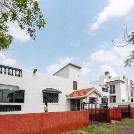 Palette Mountain Mist Villa | 2BHK | Jacuzzi | Pool | Lonavala, Hotel in Lonavla