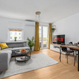 Lumina I Premium 3BR Apartment with 3 AC I Balcony I Center of Warsaw