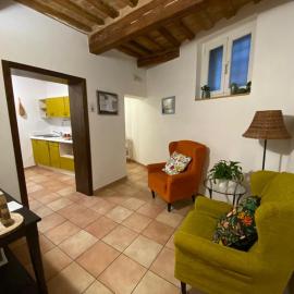 Porta Mazzini Affittacamere, hotell i Jesi