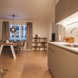 Nyrenovert unikt sentral leilighet