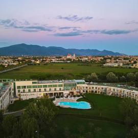 Smy Pisa Plaza, hotel in Pisa