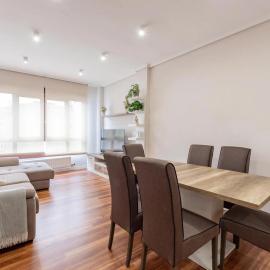 Bright apartment in Las Arenas โรงแรมในลาสอาเรนาส