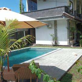 Asli Bali Homestay, viešbutis mieste Candidasa