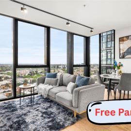 Spacious Panoramic 2BR Apt CBD Free Parking with Pool Gym