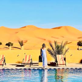 Hotel Camping Les Roses Des Dunes & Piscine, Hotel in Merzouga