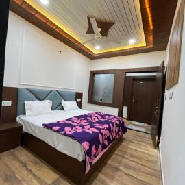 Hotel Raghav