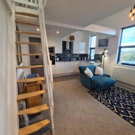 Central Sail Loft Hideaway-1 bed apartment-Free Parking