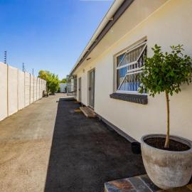 Olive Grove Bed & Breakfast