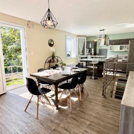 Le refuge, Wifi, Parking privé, Proche Limoges, terrasse, jardin, hotel in Le Palais-sur-Vienne