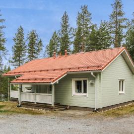 Holiday Home Yläneuvola lanssi by Interhome, hotel in Neuvola