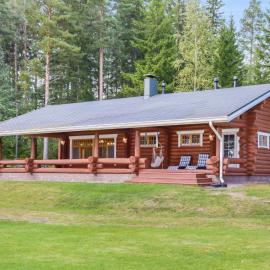 Holiday Home Kivitasku by Interhome, hotel i Kallionkieli