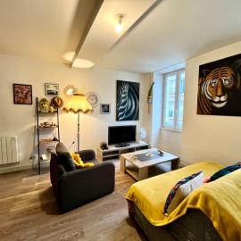 La Casa, Axe LyonGrenoble, 4 pers, 2 couchages queen, hotell i Rives