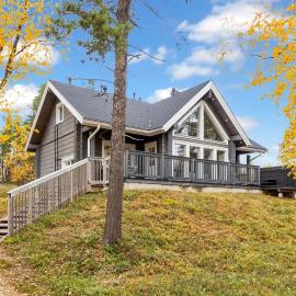 Holiday Home Peurakumpu by Interhome, hôtel à Ivalo