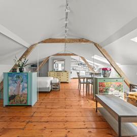 Studio Flat Above Historic Cider Mill, hotel v destinácii Westport