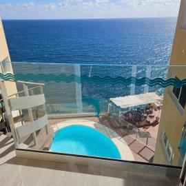 Flipper Top Suites