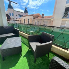 Le vitrail d'Arcachon - Appt Spacieux Terrasse Ménage draps inclus, хотел в Аркашон