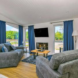 Finest Retreats - Silverwood Junior Chalet, hotell i Errol