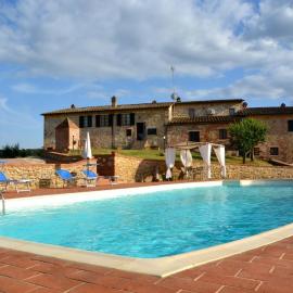 Agriturismo Santarcangelo with shared pool and relaxing view