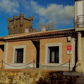Casa Luna del Prado, Cerca de Puy Du Fou – hotel w mieście Guadamur