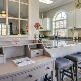 Golf, Gamble & Fish! Condo w/ Pool in Little River, hotel a Little River