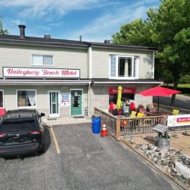 Haileybury Beach Motel, hotel a Haileybury