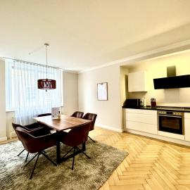 EDEN - Premium City-Loft im Herzen Kaufbeurens, Hotel in Kaufbeuren