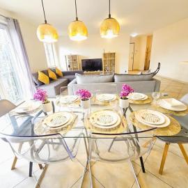 Exclusive 2 bedroom stay in the heat of Luxembourg gare