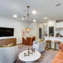 Walk to Biloxi Beach Fun! Chic & Updated Townhome