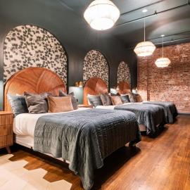 Hollyhock Suite 404