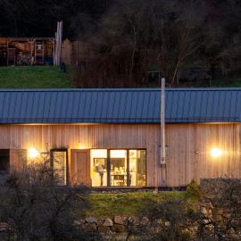 eifelhausaufzeit - Natur und Architektur Eifel - Ferienhaus für Wellness und Yoga - Bio Designhaus mit Sauna im Vulkankrater