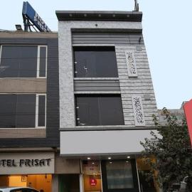 Hotel Flame, hotel din Zirakpur
