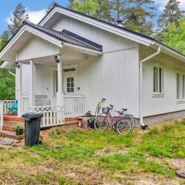 Holiday Home Huvikumpu by Interhome, hotel in Hailuoto