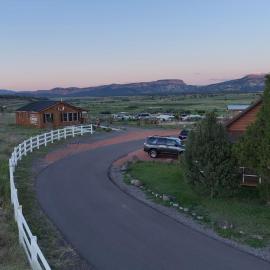 The Riverside Ranch Motel and RV Park Southern Utah, hotel u gradu Hač