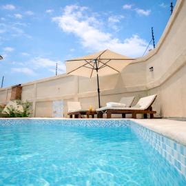 Casa Syrah piscina privada, parrilla y mesa de pool, hotel in Guaymallen