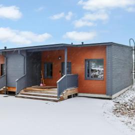 Holiday Home Lakevillas b4 by Interhome, hotel u gradu Hyrynsalmi