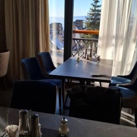 Yellow Hill Apartment, hotel i Cajetina