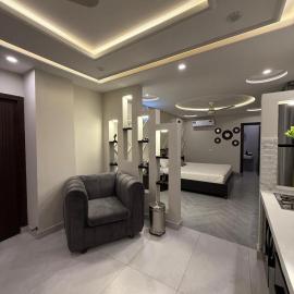 Serenity Residence Room Studio 1BHK, khách sạn ở Rachiāl