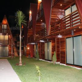 Alpinas Natural Suites, hotel in Lunahuaná
