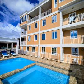 VIP Residence Dominica - Pool and Ocean Views, 2 Minutes to Roseau, hotel v destinaci Roseau